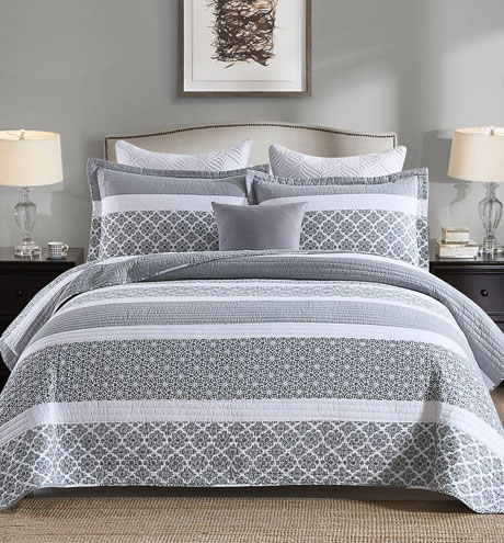 Quilts & Quilt Sets